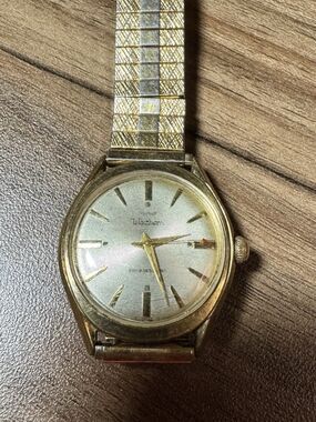 Vintage Waltham Wrist Watch 7 Jewels Swiss with Red Arrow Second Manual Wind Up